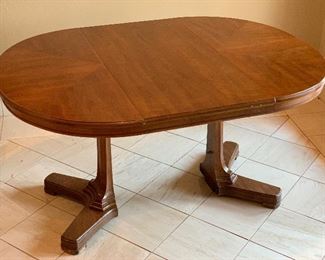 Vintage Walnut Dining Table 29x42x35-55in HxWxD