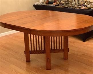 Thomasville Mission Oak Game/Dining Table w/ 4 Rolling Arm Chairs Table: 30in H x 48in W x 48-70in Long HxWxD