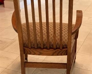 Thomasville Mission Oak Game/Dining Table w/ 4 Rolling Arm Chairs Table: 30in H x 48in W x 48-70in Long HxWxD