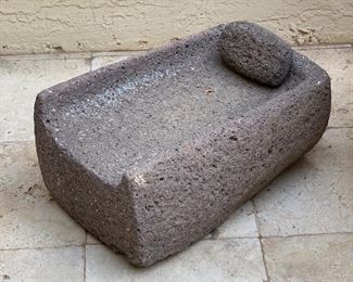 Huge Native American Metate Stone Grinding Stone 9 x 13 x 18 HxWxD