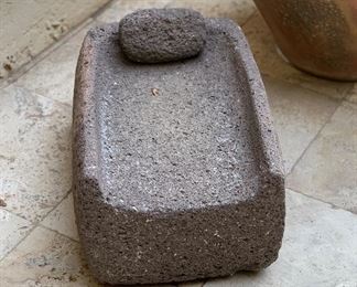Huge Native American Metate Stone Grinding Stone 9 x 13 x 18 HxWxD
