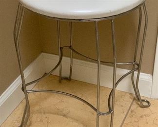 Metal Wire Pedestal Vanity Seat 18in H x 13in Diameter