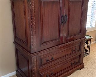 South Cone Furniture Armoire 59x50x25.5in HxWxD