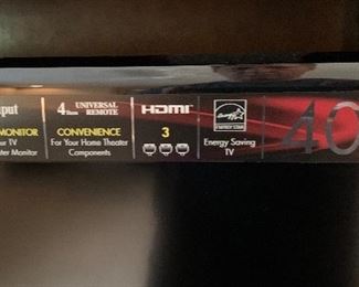 Toshiba 40in 1080p LCD TV 40RV525U 27x39x5in HxWxD