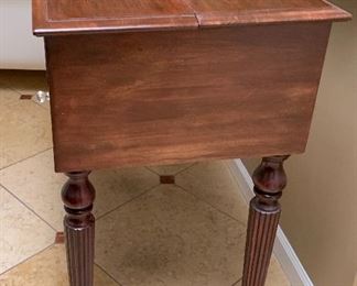 Antique Desk/Vanity 33 x 38 by 20 HxWxD