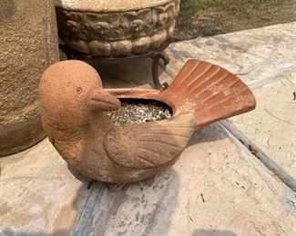 Bird shaped clay flower pot N/A