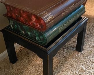 Italian toleware metal book end table Tole 19in x 16in x 20in