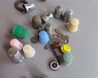 Lot of thimbles and minis $22