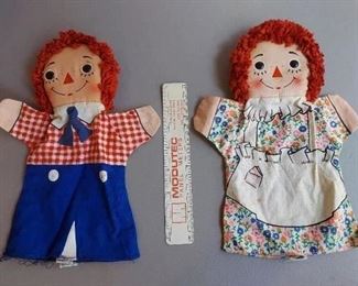 VINTAGE RAGGEDY ANDY & ANN FABRIC CLOTH HAND PUPPETS BY KNICKERBOCKER 1973
$10- pair