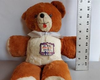 IDEAL ULTRAFINE ANIMAL STUFFED BEAR WITH ORGINAL TAG
$35