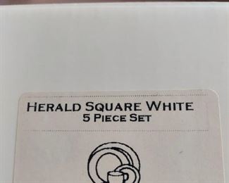 LENOX HERALD SQUARE WHITE 5 PIECE PLACE SETTING PLATINUM TRIM NEW IN BOX
2 sets $45 each or $80 for the pair
