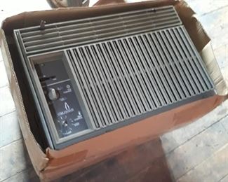 Large 200 amp air conditioner,  window or wall unit