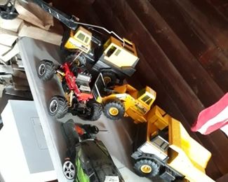 Vintage Tonka toy construction  trucks