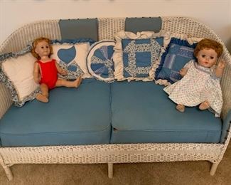 Antique Wicker Love Seat