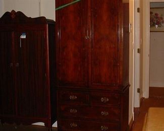 Antique chest with 3 drawer base