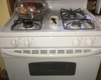 Nice, Clean, Gas Stove/Range and Oven