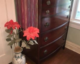 Nive Vintage Chest and Urn and Stool 