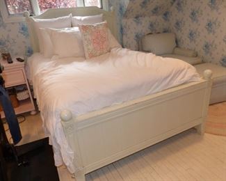White wood bedroom