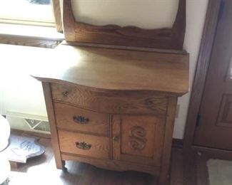 Little Wooden Wash Stand