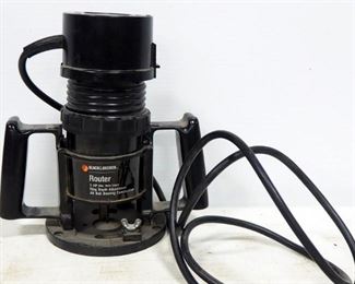 Black & Decker 1 HP Router Model 7604, Powers On, With Guide And Instructions