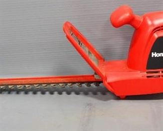 Homelite 17" Electric Hedge Trimmer Model UT44110, Powers On, And Black & Decker 2-N-1 Garden Shear