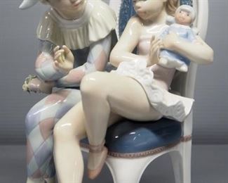 Lladro "Flirtatious Jester" Porcelain Figurine No. 5844, Sculptor Regino Torrijos, 10.25" High