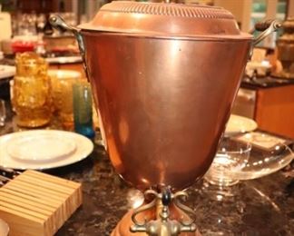 Samovar copper urn