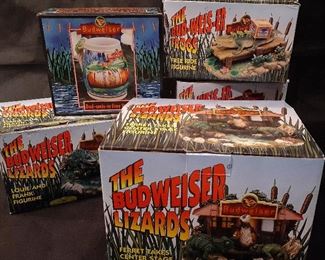 Vintage Bud Lizards and frogs figurines