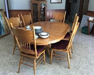 Country Style Vintage Dining Table and 6 Chairs