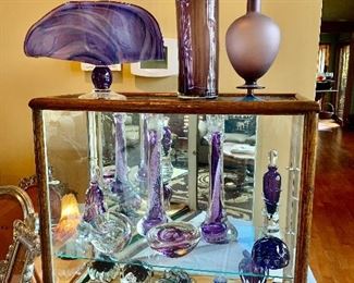 Art glass and perfume bottles. Megdall, Robinson Scott. Paperweights. 