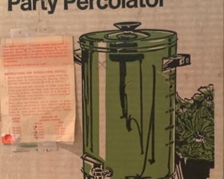 CLEARANCE!  $3.00  now, was $12.00......Continental 36 Cup Automatic Party Percolator, vintage green color (P248)