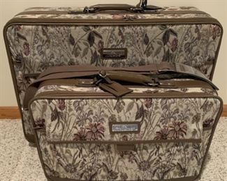 CLEARANCE!  $8.00 now, was $28.00......Jordache Luggage Set  (P244)