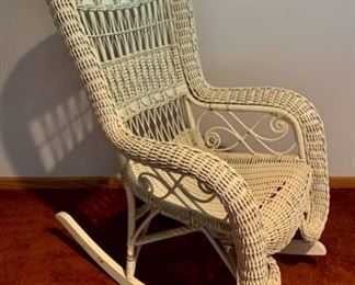 CLEARANCE!  $30.00   now, was $100.00......Vintage Wicker Rocking Chair (P236)