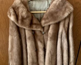 CLEARANCE!  $20.00 now, was $45.00......Vintage Fur Coat (P181)