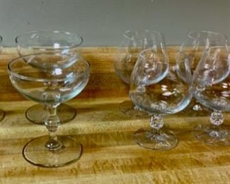 CLEARANCE!  $3.00 now, was $12.00.......Glassware (P57)