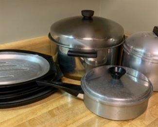 CLEARANCE!  $3.00 now, was $12.00........Pots and Pans, steak pans (P42)