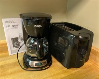 REDUCED!  $12.00 now, was $16.00........Coffee Maker and Toaster (P37)