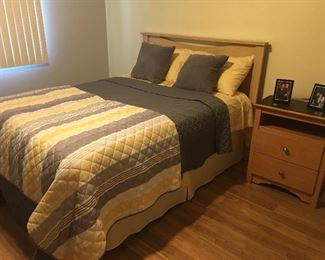 Solid wood Full size bed and nightstand
