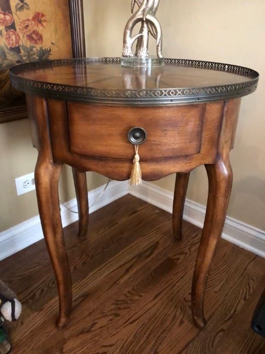 Vintage drum table with inlay detail
