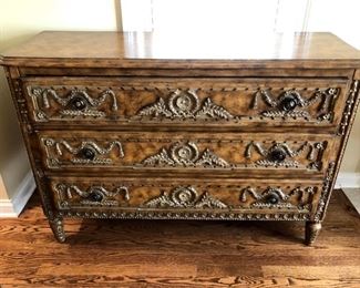 Look at the stunning craftsmanship on this 3 drawer side board!
