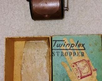 Antique TWINPLEX Stropper Razor Blade Sharpener