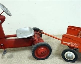 1009	CHILDS ANTIQUE PEDAL TRACTOR MURY TRAC WITH MURY DUMP TRAC
