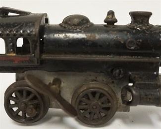 1030	CAST IRON TOY WIND UP TRAIN LOCOMOTIVE
