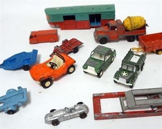 1041	DIE CAST AND TIN TOY ASSORTMENT INCLUDING TONKA DUNE BUGGY, TOOTSIE TOYS, ETC.
