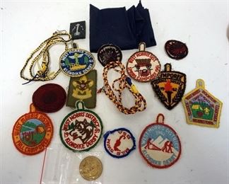 1064	LOT OF BOY SCOUT PATCHES AND COIN
