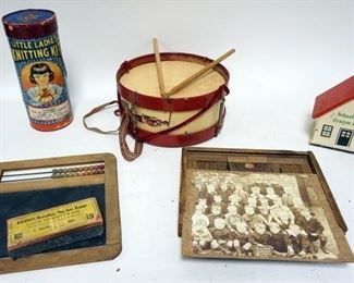 1086 TOY LOT, DRUM, SLATE, BLOCK SET, CRAYON BOX
