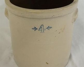 1109 4 GAL STONEWARE CROCK, CHIPPING ON RIM
