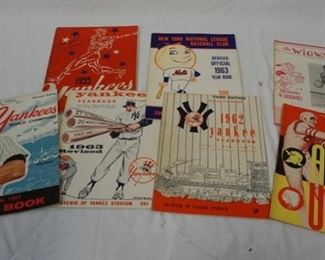 1168 COLLECTION OF 50'S & 60'S YANKEES & METS YEARBOOKS W/PHILADELPHIA WARRIORS
