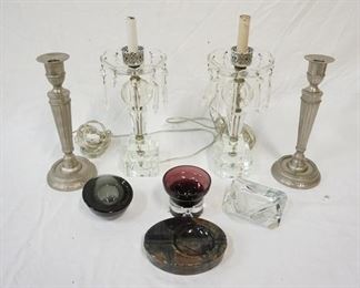 1172 LOT OF CANDLESTICKS, TABLE LAMPS, & ASSORTED GLASSWARE
