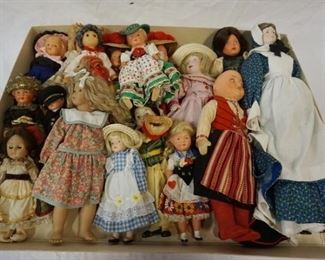 1174 LOT OF ASSORTED VINTAGE DOLLS
